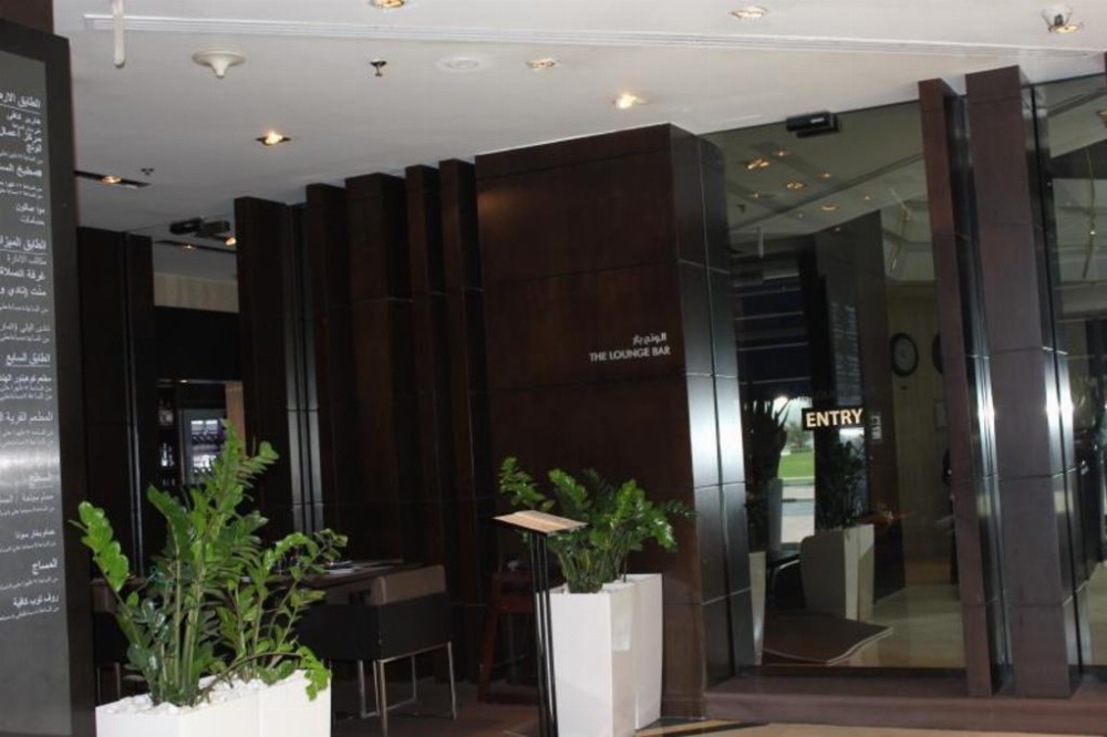 Sea View Hotel Main image