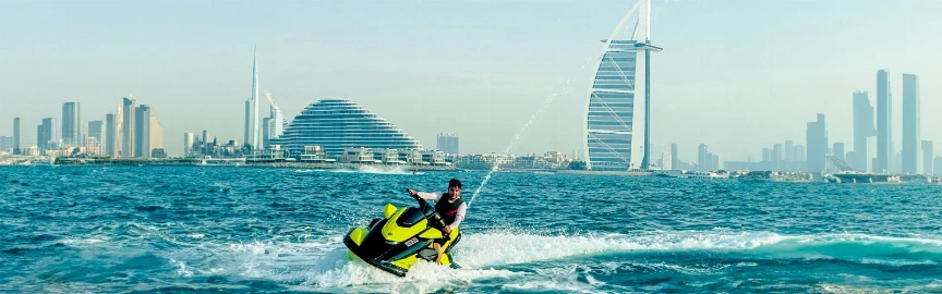 Best 10 Thrilling Watersports in Dubai