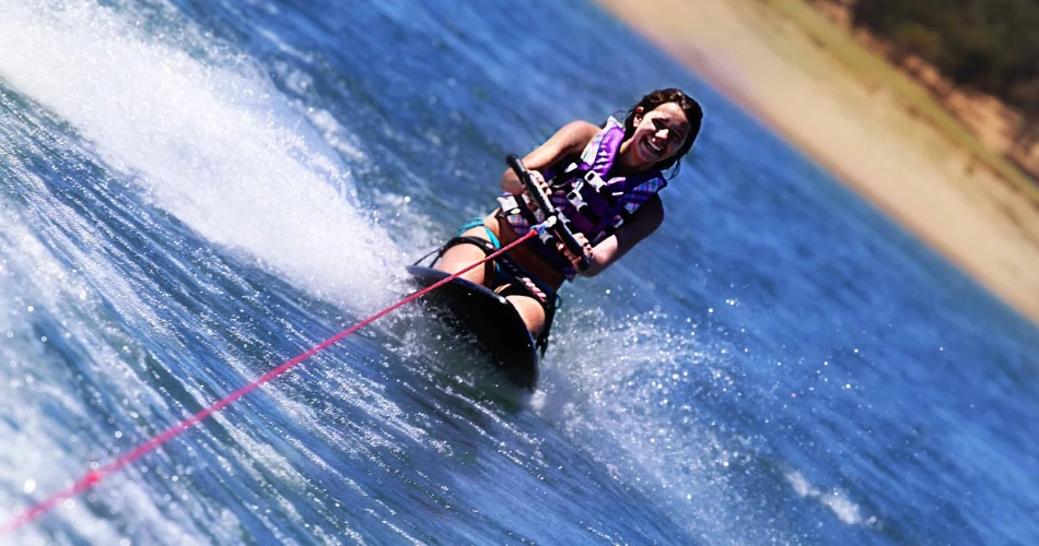 Best 10 Thrilling Watersports in Dubai