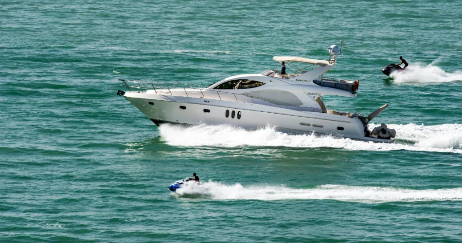 Best 10 Thrilling Watersports in Dubai